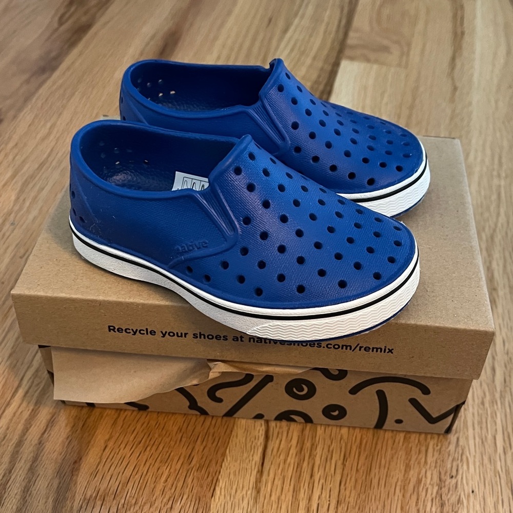 Native Miles Victoria Blue C7 NIB